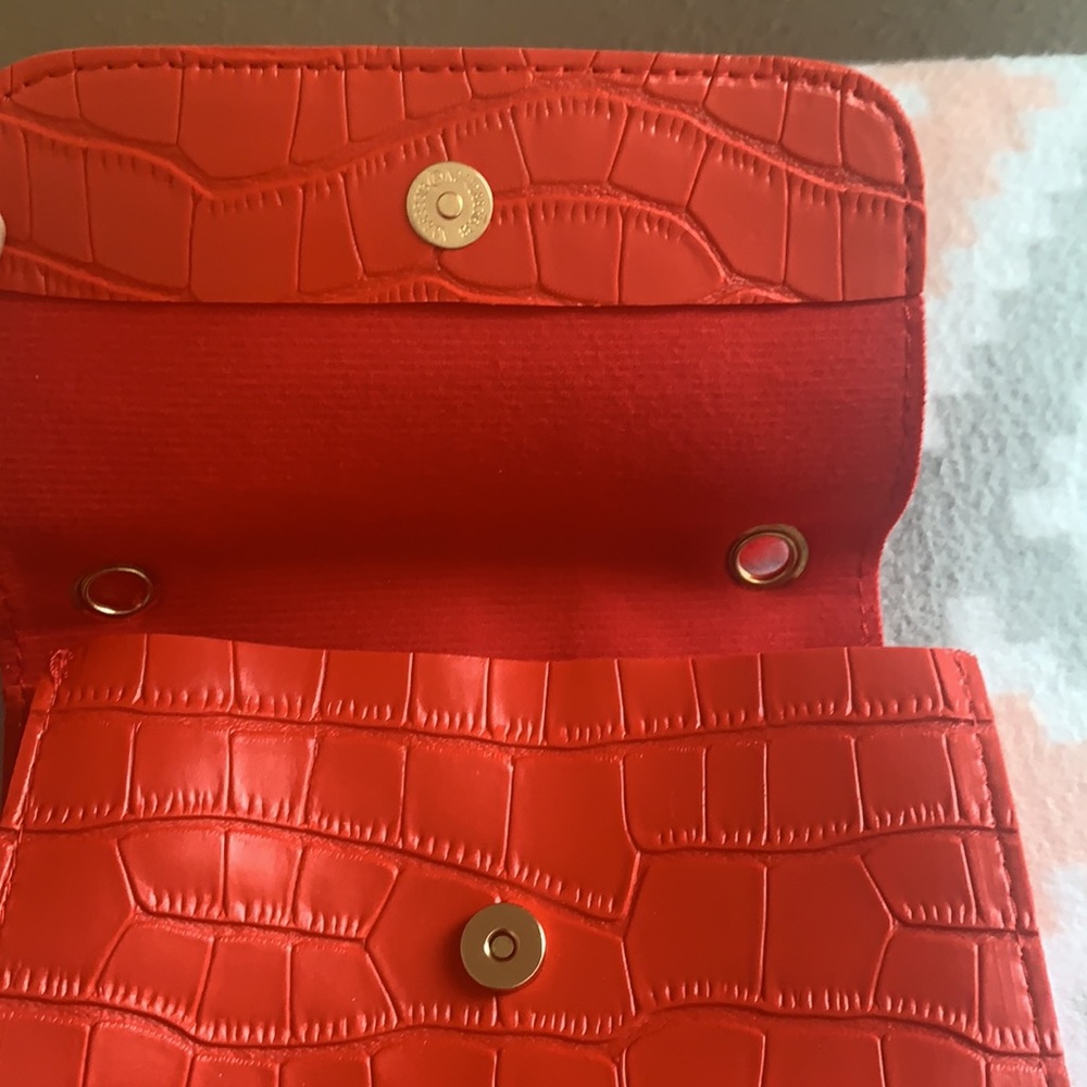 Red croc bag - Picture 3 of 3